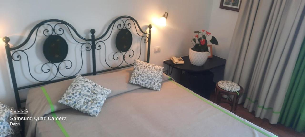 Hotel La Giada Del Mesco 레반토 외부 사진