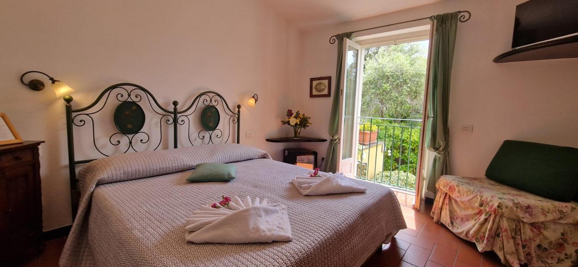Hotel La Giada Del Mesco 레반토 외부 사진